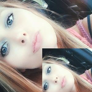 Meet your Posher, Carley